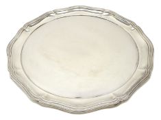 Large silver salver, pie crust boarder on three scroll feet by Atkin Brothers, Sheffield 1931,