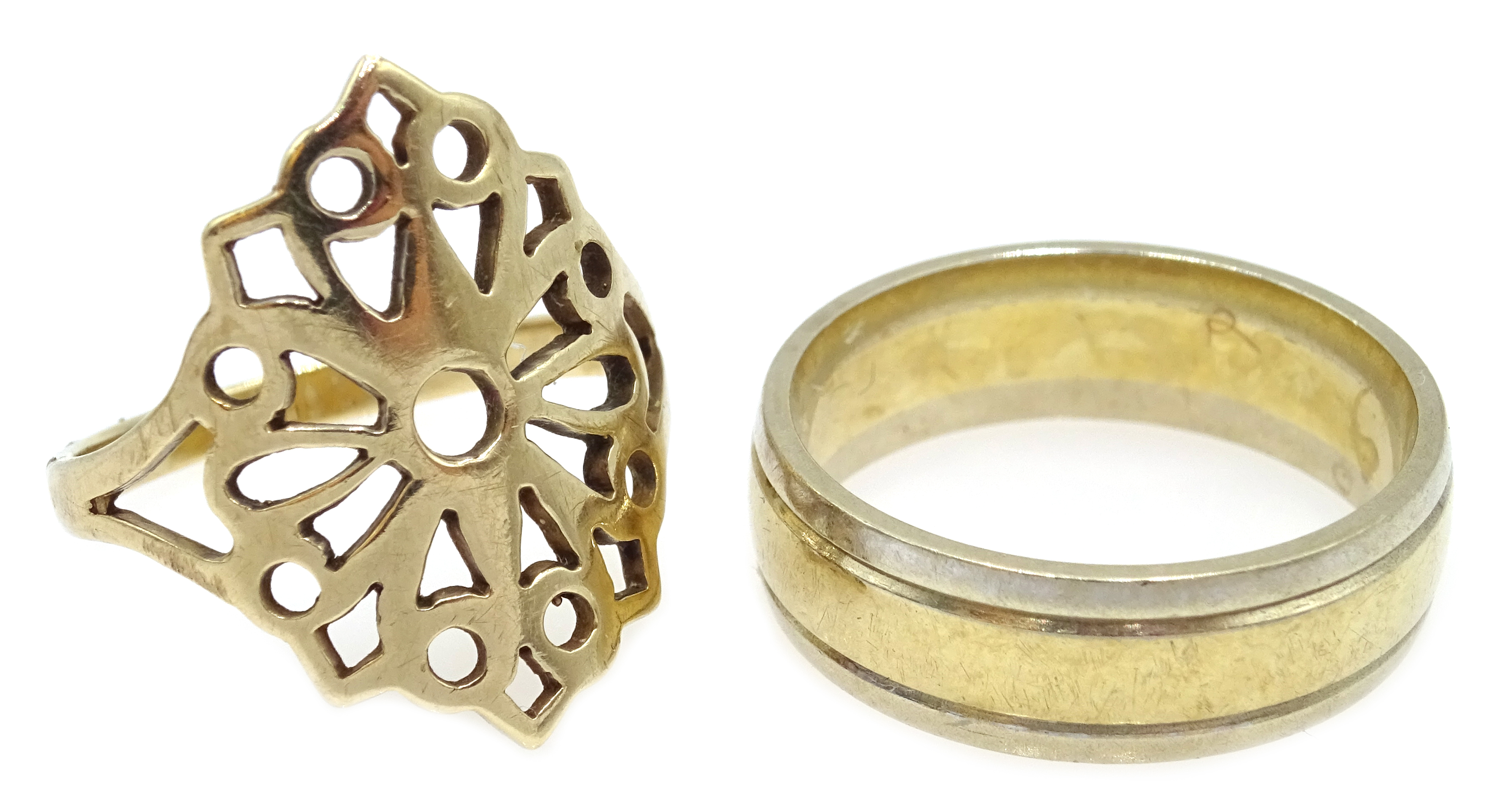 9ct white and yellow gold wedding band and gold filigree ring,