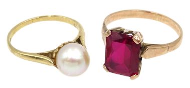 9ct gold pearl ring hallmarked and a 9ct gold rhodolite garnet ring Condition Report