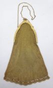 1920s gilt metal mesh purse, cabochon sapphire style clasp and link handle,