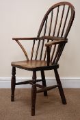 19th century elm Windsor chair, turned supports,