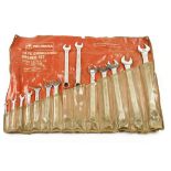 A 14 piece combination wrench set 3/8" to 1 1/4" in orig roll G++