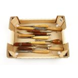 13 carving tools G+