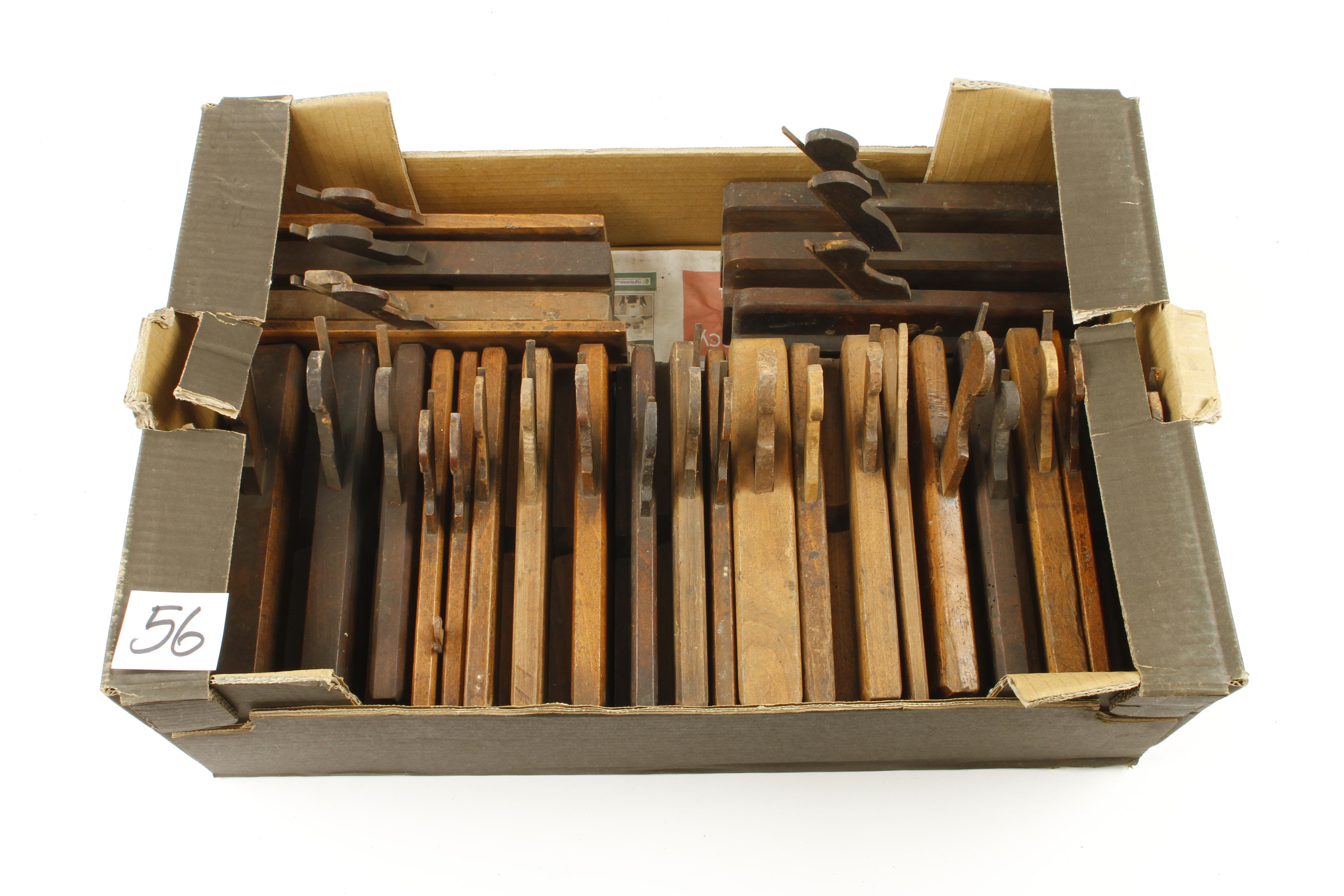 64 moulding planes and 5 others in 3 boxes G - Image 5 of 6