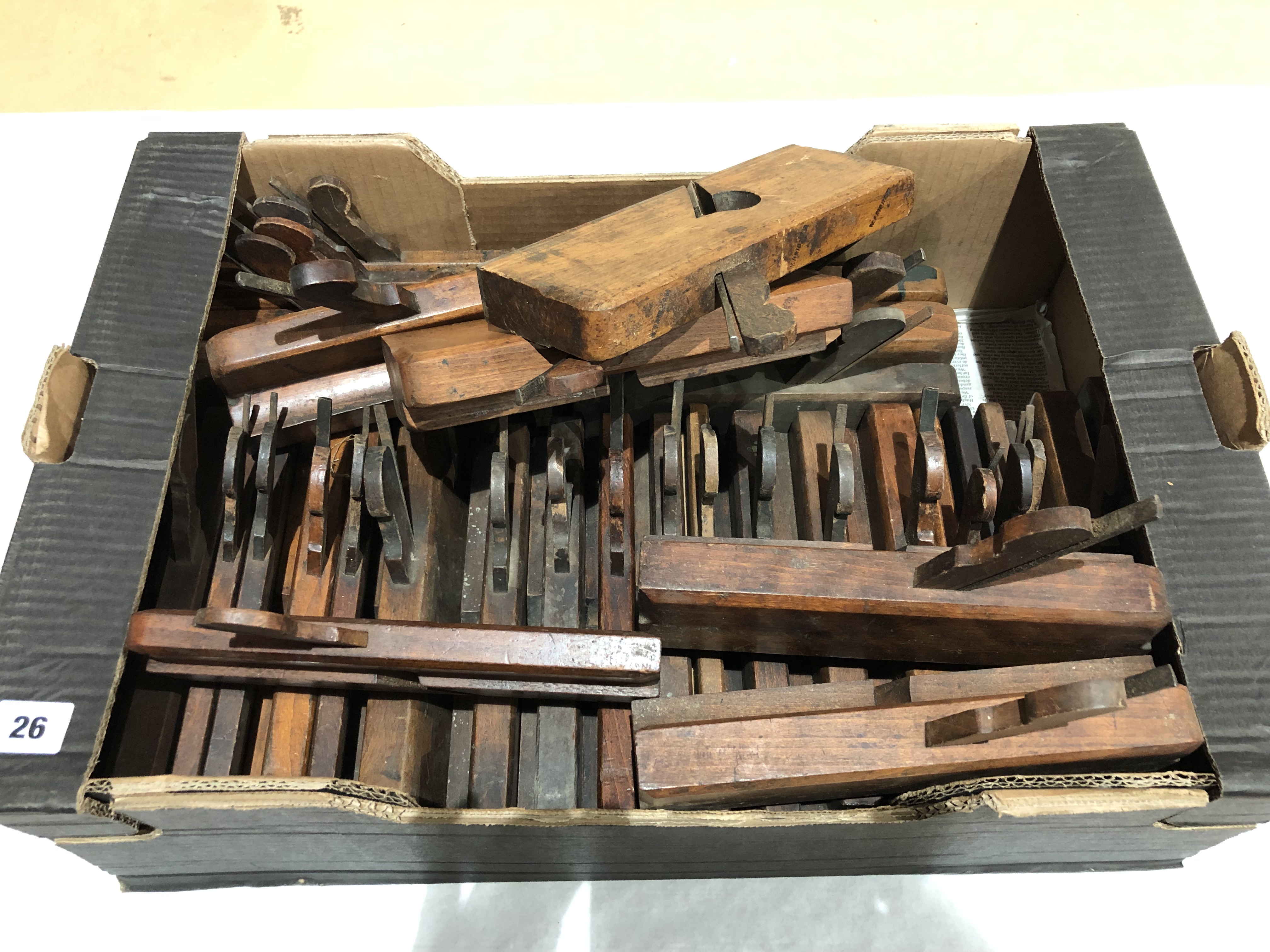 32 moulding planes G+