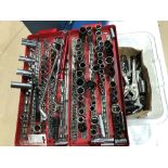 Quantity of sockets and spanners G