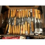 30 chisels and gouges with boxwood handles G