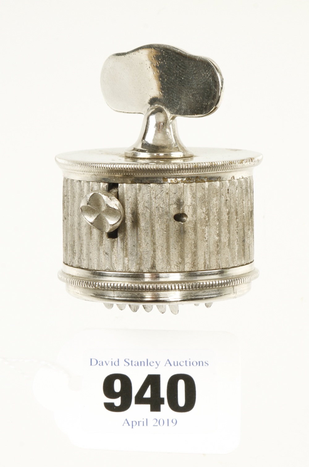 A 19c French nickel plated veterinary 12 blade scarificator G++ - Image 2 of 2