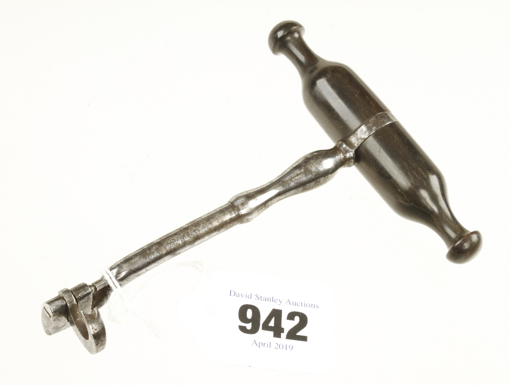 An early German dental tooth extractor by STREISGUTH with horn handle G+