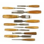 11 chisels and gouges mostly with boxwood handles G+