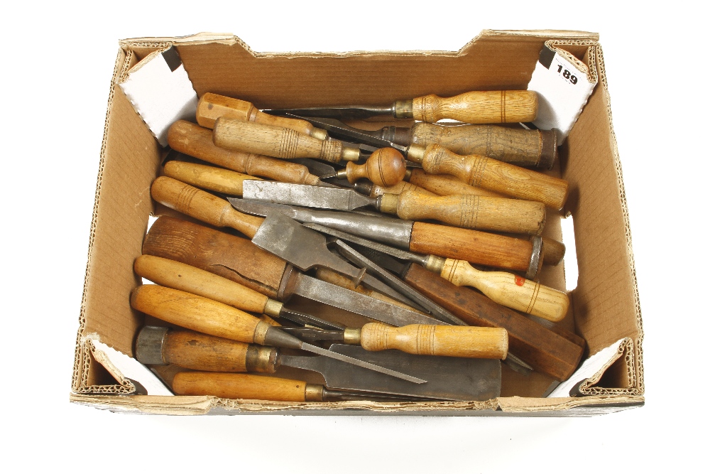 25 chisels and gouges G+