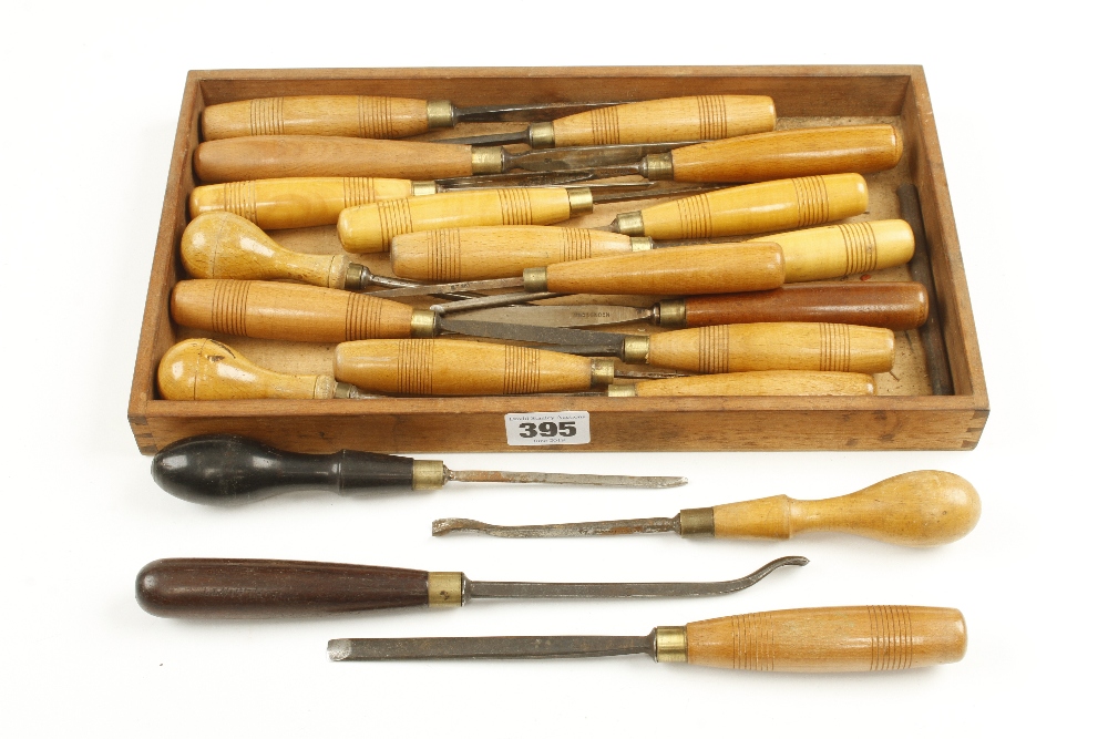 20 little used carving tools G++