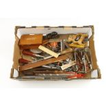 A box of tools G (Plus VAT)