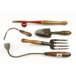 Five vintage garden tools G
