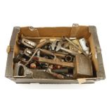 A box of tools G