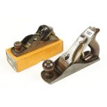 A USA STANLEY No 4 smoother and an unused STANLEY No 220 block plane in orig grease and box some