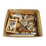 A box of tools G