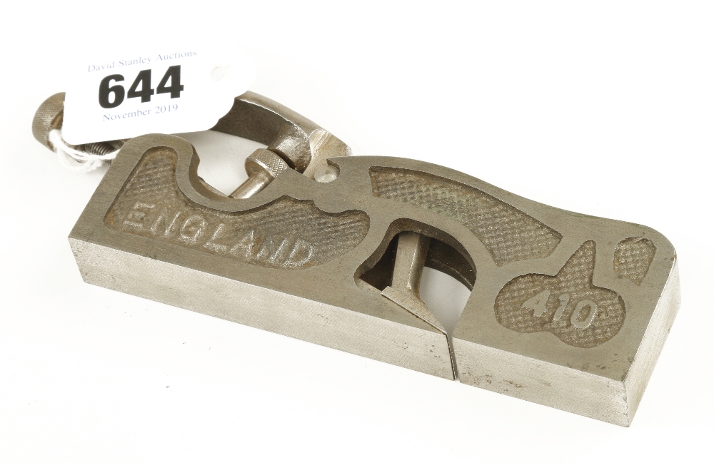 A little used CLIFTON No 410 rebate plane with Preston motif G++ - Image 2 of 2