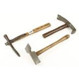 An early slaters strap claw hammer with unusual front claw,
