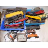 Lionel :- A collection of '0' gauge railway including Rio Grande locomotive carriages, wagons,