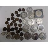 A 1935 crown, 1916 2/6d, three modern £5 coins, other silver and a quantity of farthings etc.