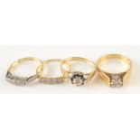 Four gold rings, each set with diamonds. Condition report: 3 rings 18 ct 4.2, 1.