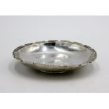 An Omar Ramsden shallow bowl with castellated rim, diameter 113mm, 3.