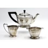 A bachelors three piece silver tea service in Art Deco style, 14.5oz.