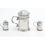 A silver flour dredger in 17th century style, together with two miniature silver pepper pots, 4oz.
