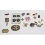 Costume jewellery etc.