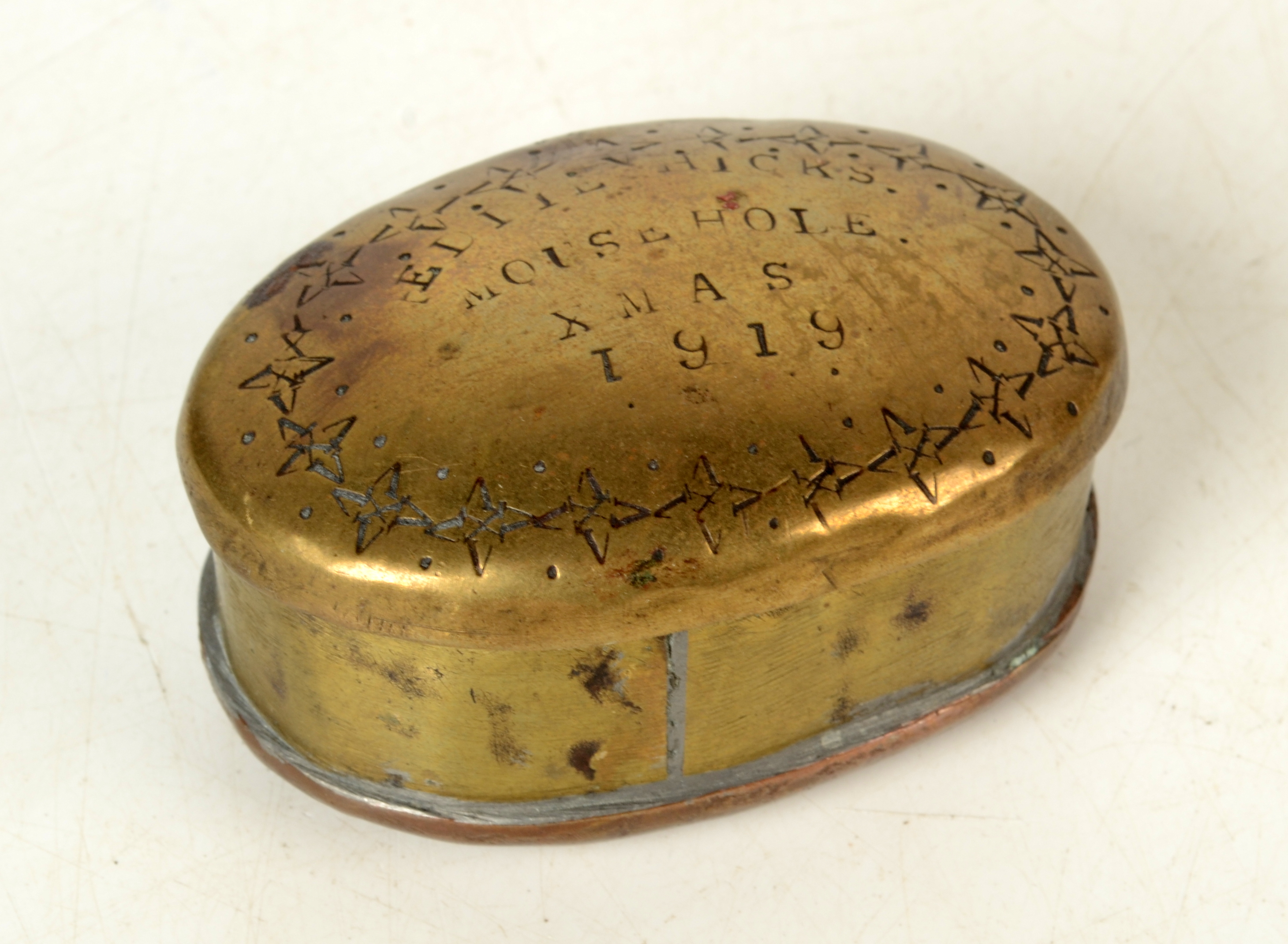 A 19th century brass snuff box, inscribed 'Eddie Hicks Mousehole Xmas 1919', height 2.5cm, width 6.