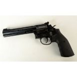 A Smith and Wesson replica Germany made CO2 .177 revolver, 586-6, length 28.5cm.