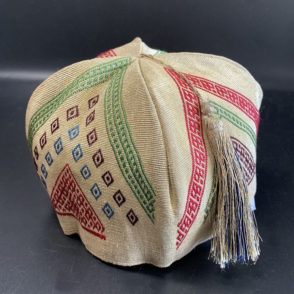 Two Gentlemen's smoking caps, one possibly Indian, in pillbox form, - Image 4 of 5