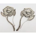 A pair of contemporary Italian silver table pomanders each in the form of a flower, 45g.