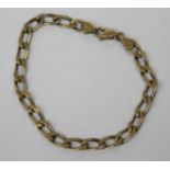 A flat curb link 14ct gold bracelet, 17.6g.