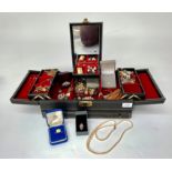 A jewel box and contents including a little gold.