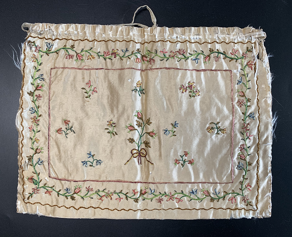 18th century cream satin silk drawstring bag, - Image 2 of 2