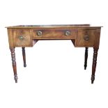 An early Victorian mahogany washstand, with three frieze drawers on turned legs, height 77cm,