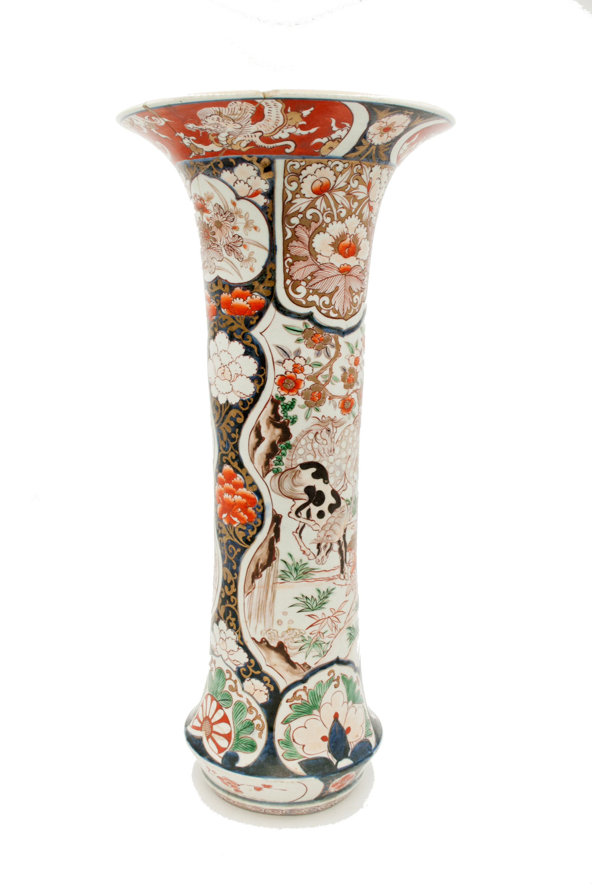 A large Chinese Imari cylindrical vase, 18th century, with flared rim,