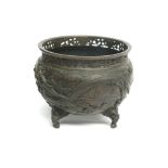 A Japanese bronze jardiniere, Meiji Period, height 25cm, diameter 33cm.