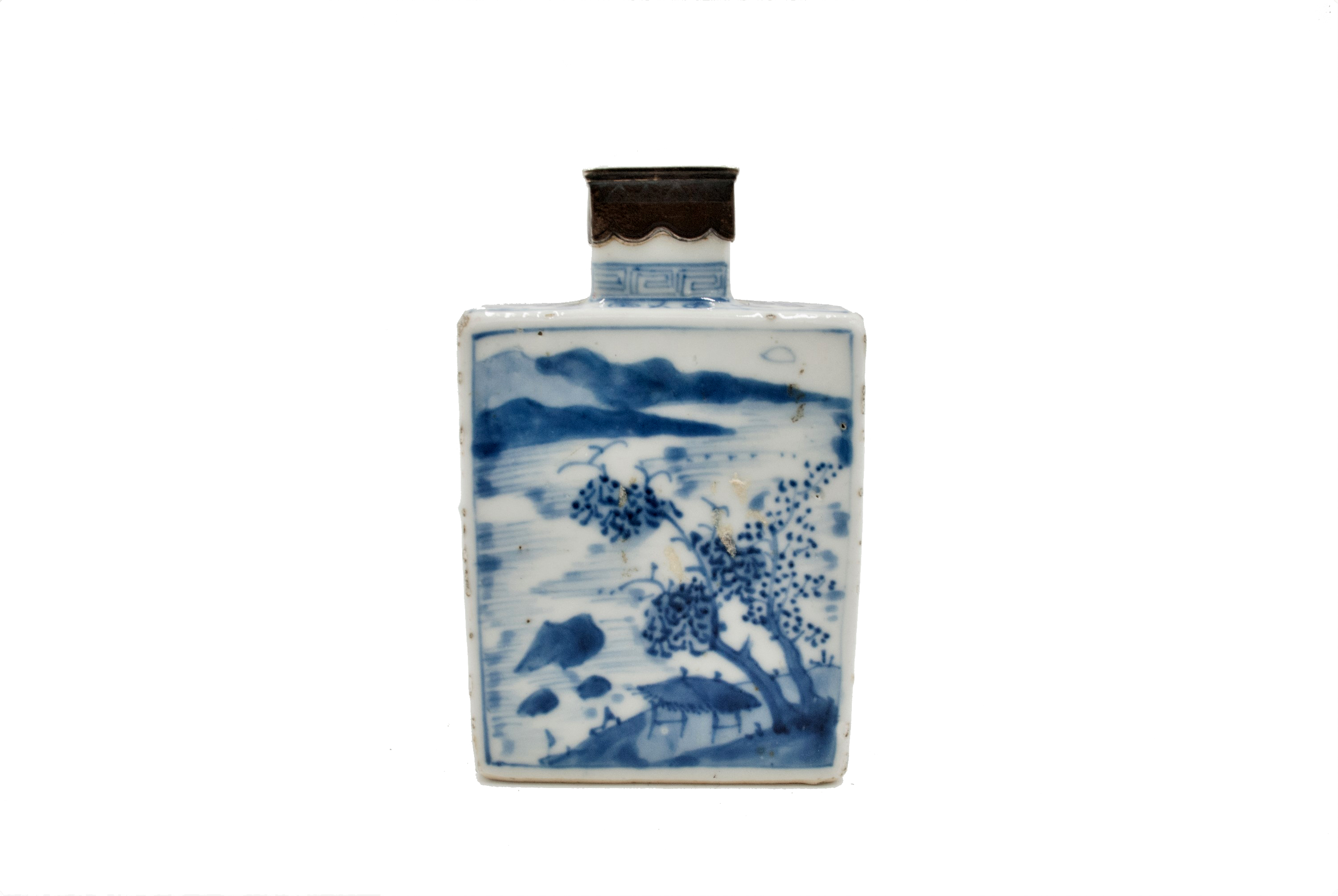 A Chinese blue and white porcelain tea caddy, 18th century, with white metal mount,