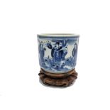 A Chinese blue and white porcelain circular pot, 19th century,