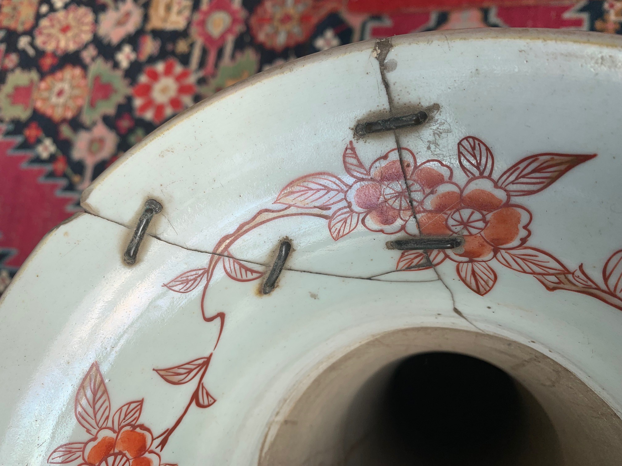 A large Chinese Imari cylindrical vase, 18th century, with flared rim, - Image 13 of 23