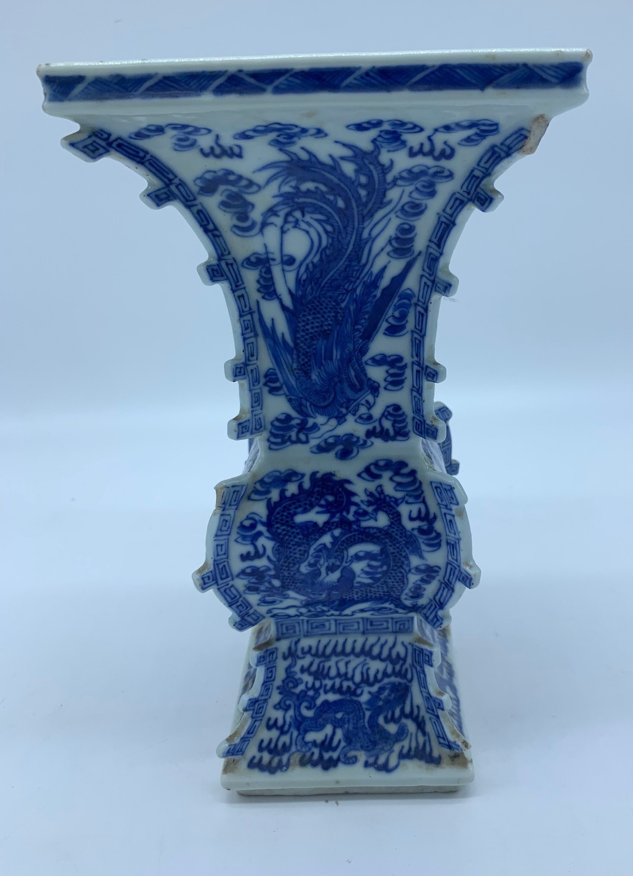 A Chinese blue and white porcelain dragon and phoenix vase, late 19th/early 20th century, - Image 6 of 14