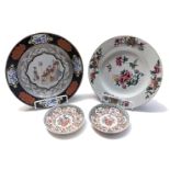 A pair of Chinese porcelain dishes, Yongzheng, diameter 11.
