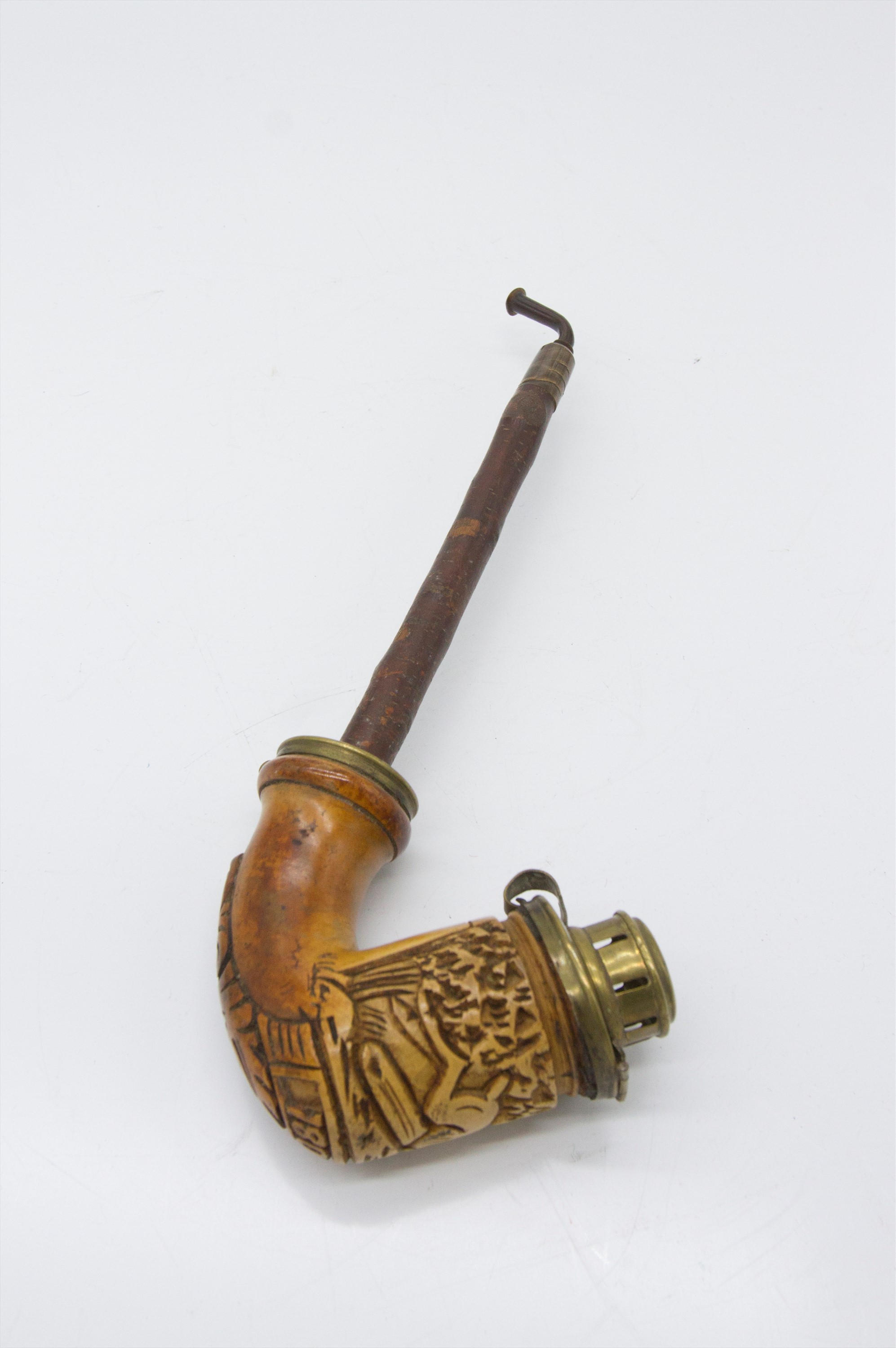 Meerschaum pipes including one mounted with a horse (cased), another mounted by a Setter type dog, a - Image 2 of 5