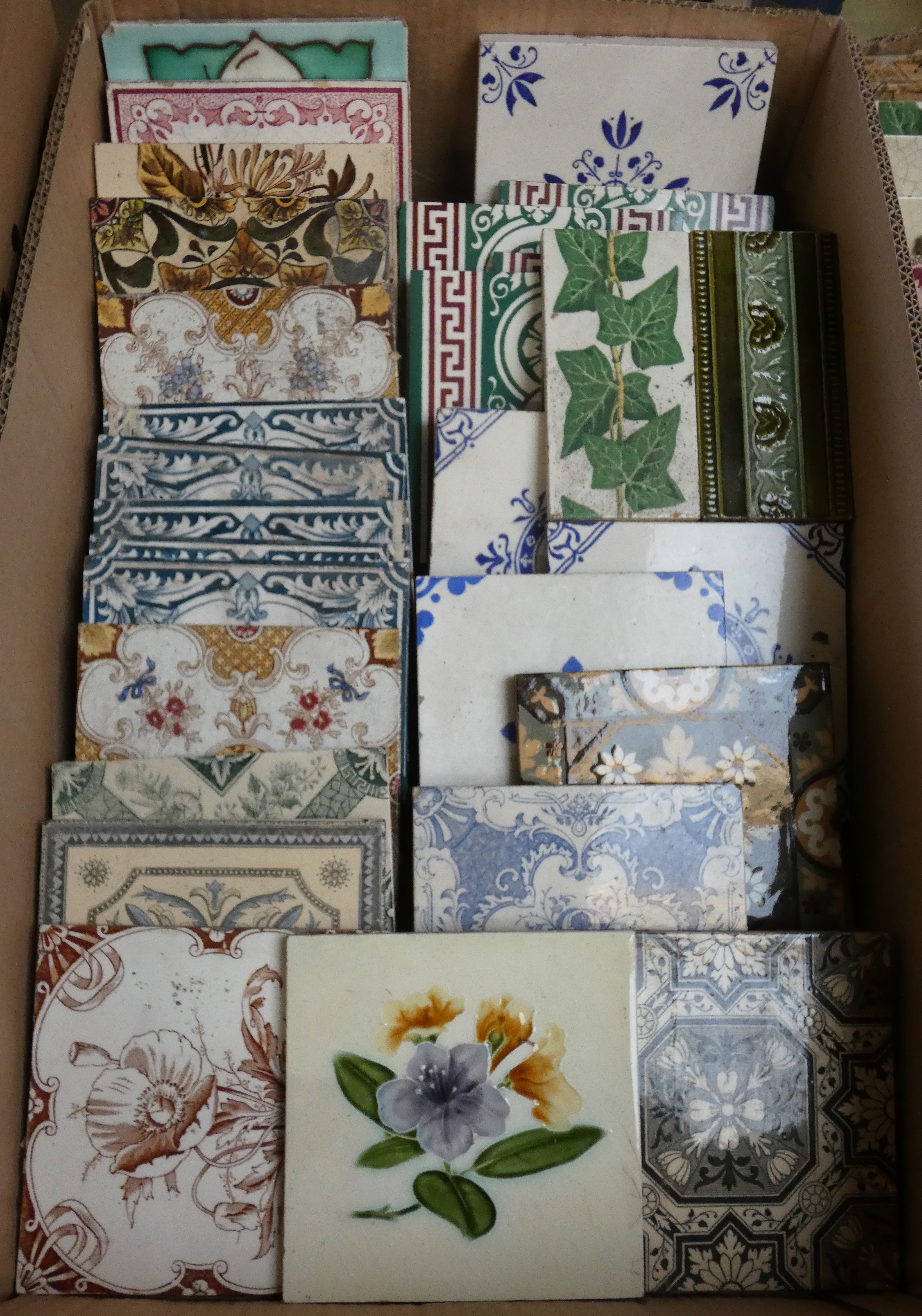 Victorian and later ceramic tiles - approximately 90 - Image 2 of 4