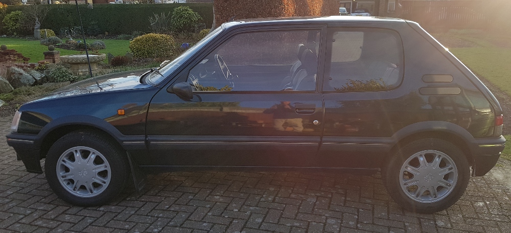 1992 Peugeot 205 Gentry, 1900 cc. Registration number K184 NAG. Chassis number VF320CDF424876790. - Image 6 of 11