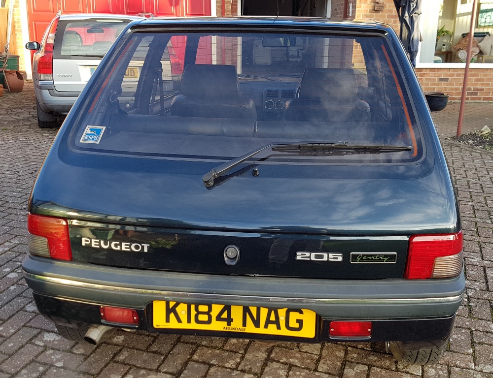 1992 Peugeot 205 Gentry, 1900 cc. Registration number K184 NAG. Chassis number VF320CDF424876790. - Image 8 of 11