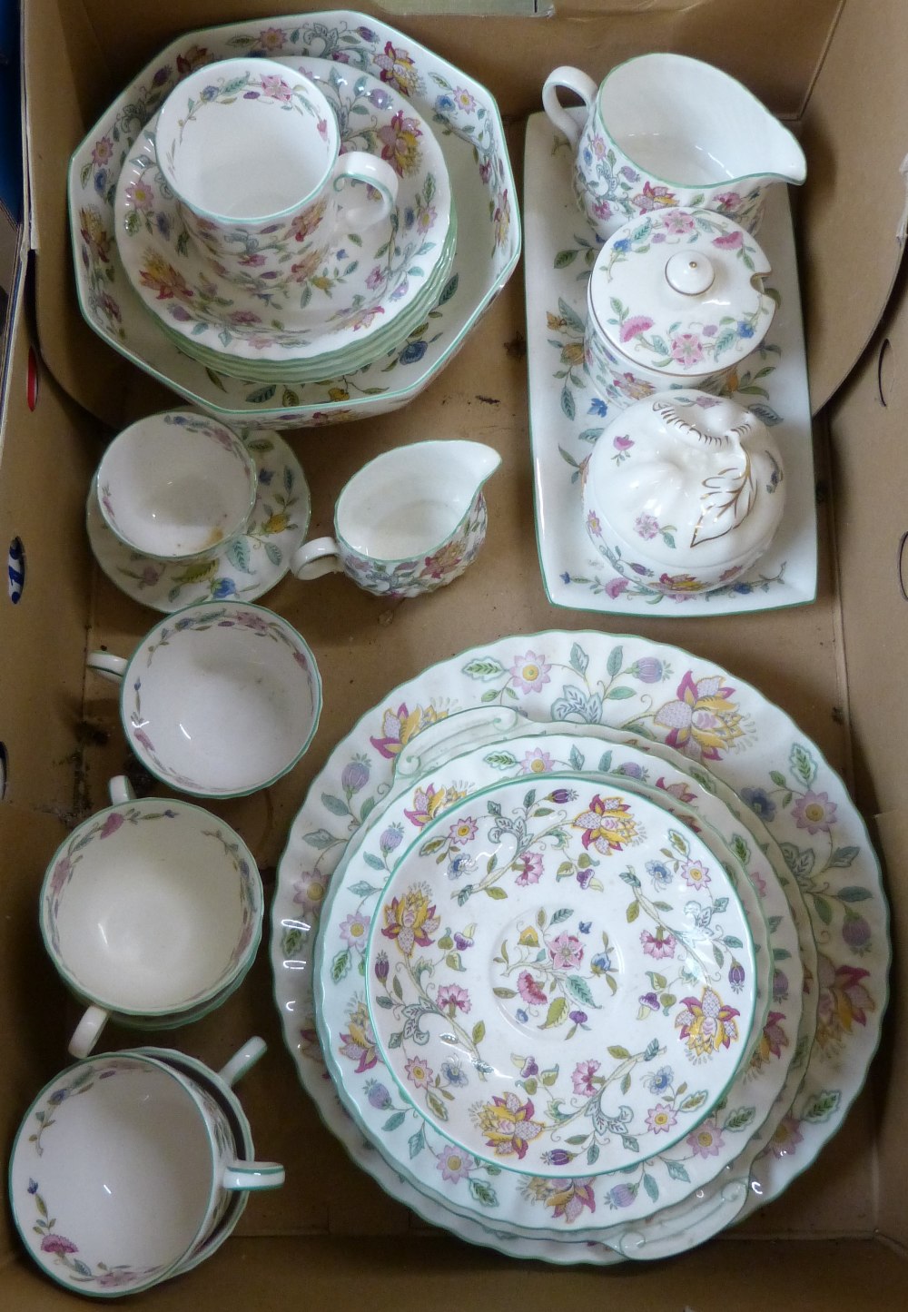 A collection of Minton, Hadden Hall tableware